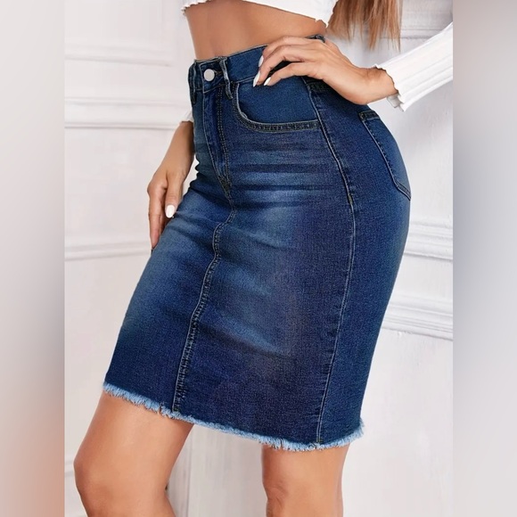 New bodycon midi denim skirt - Picture 2 of 7